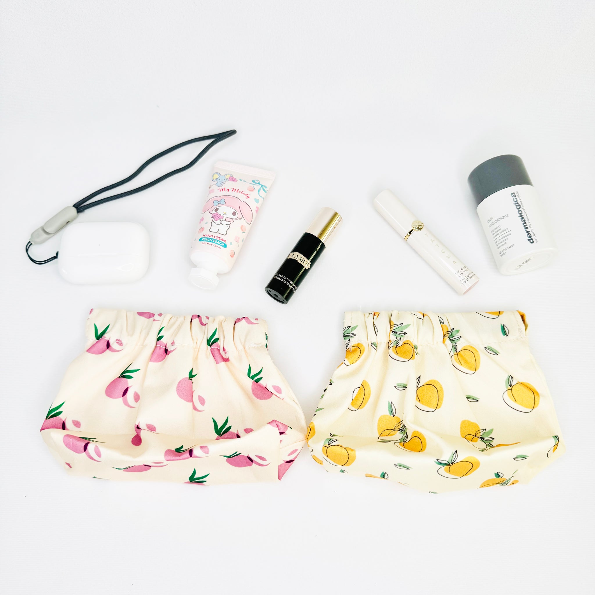Sweetness in a Pouch with handcrafted chocolate roses and a portable water-resistant mini bag show with accessories