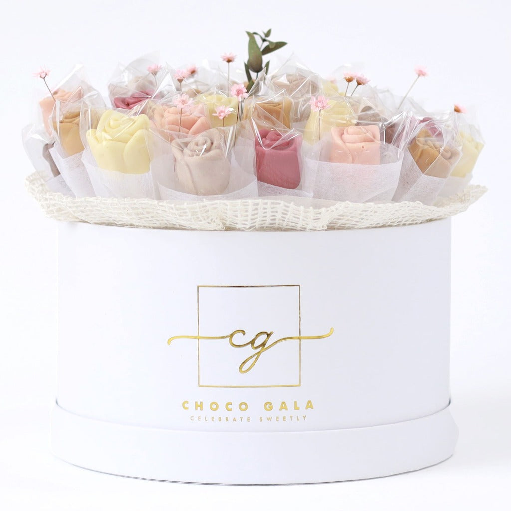 White Grand Eternity Box - Chocolate Rose Bouquet Gifts By Choco Gala