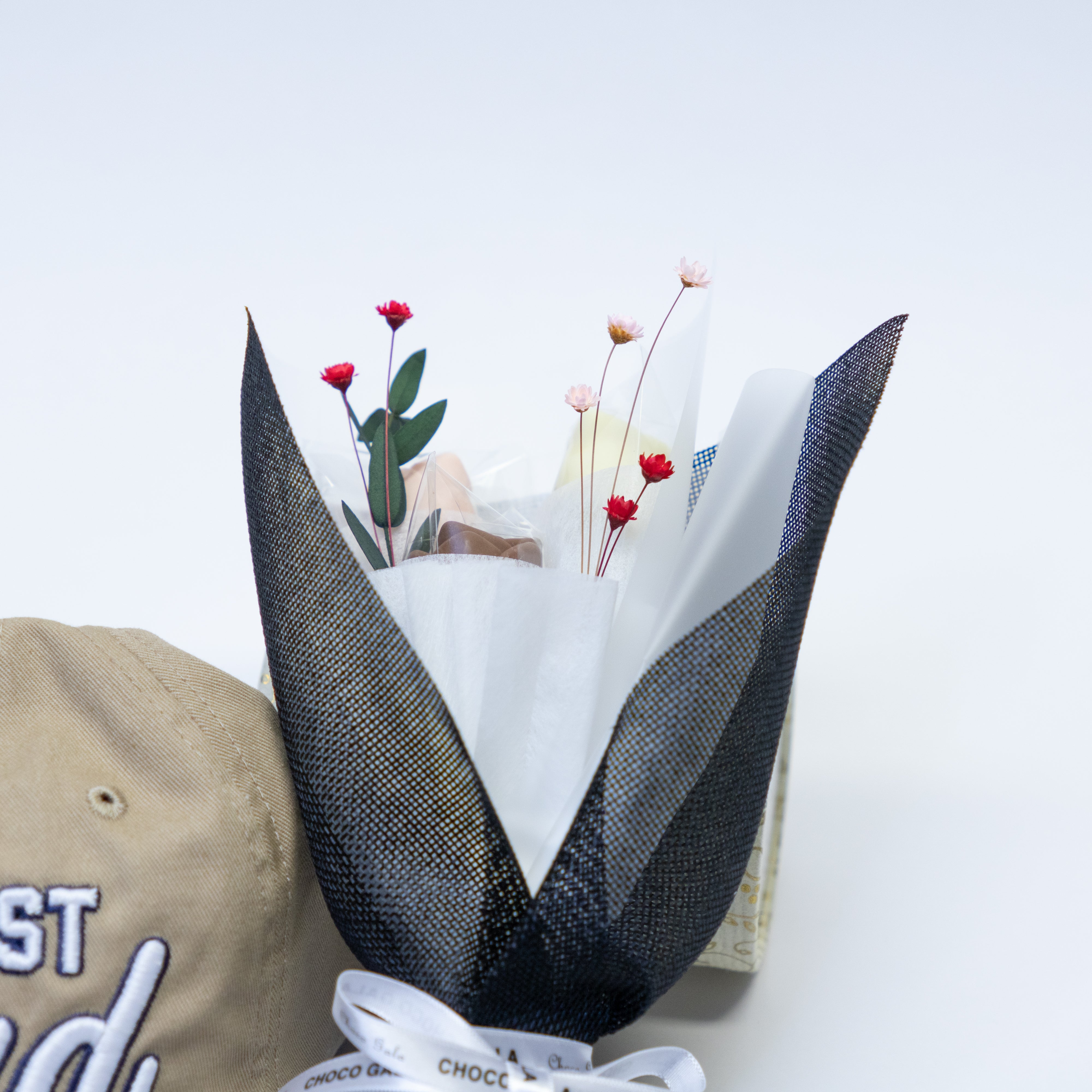 Best Dad Ever Gift Box – Father's Day Chocolate & Hat Set by Choco Gala