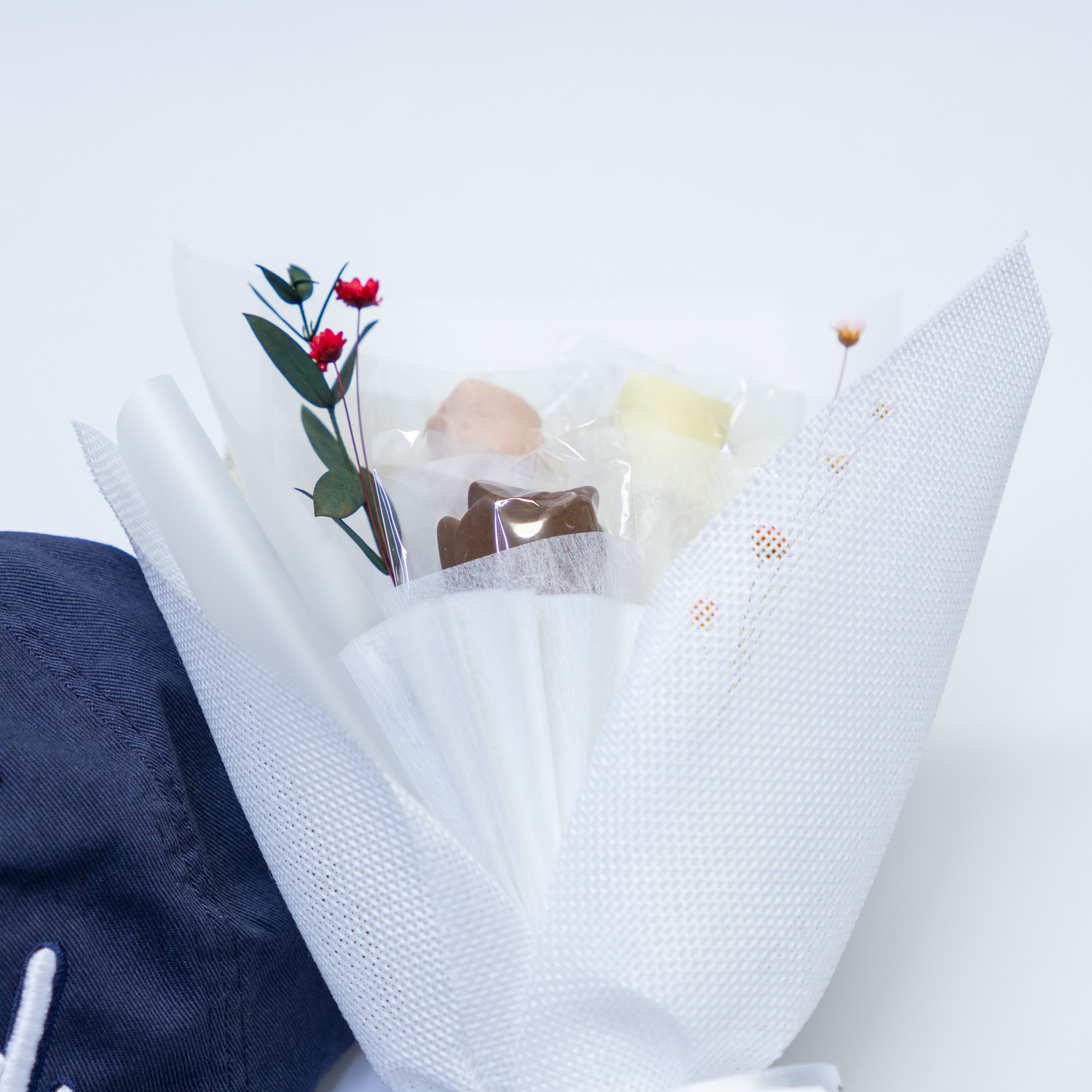 Best Dad Ever Gift Box – Father's Day Chocolate & Hat Set by Choco Gala