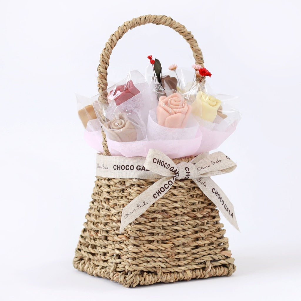 Love in a Basket [Medium]