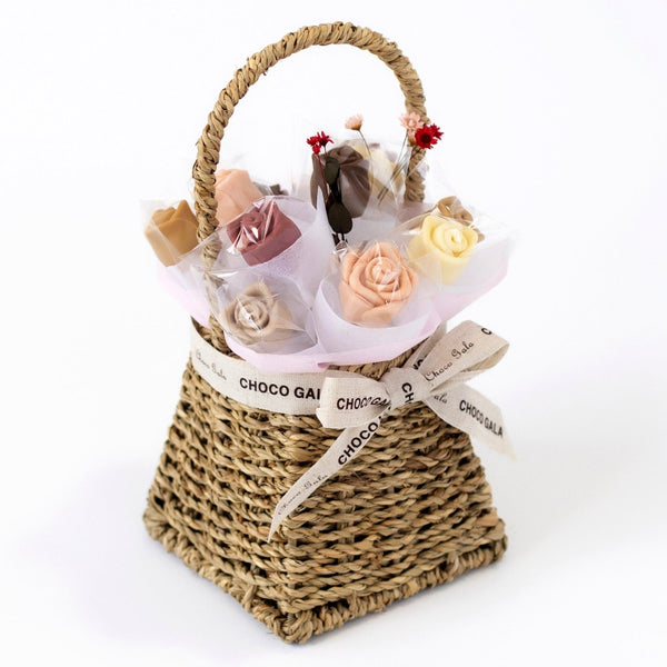 Love in a Basket [Medium]