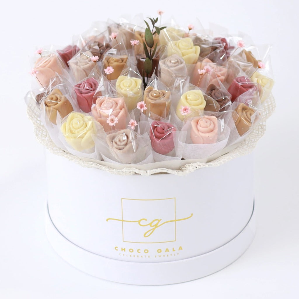 White Grand Eternity Box - Chocolate Rose Bouquet Gifts By Choco Gala